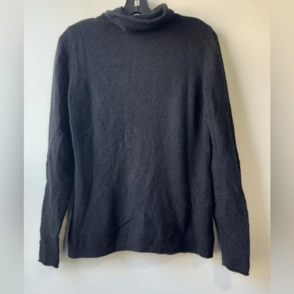 Forte Cashmere Women’s 100% Cashmere Black Turtleneck Sweater